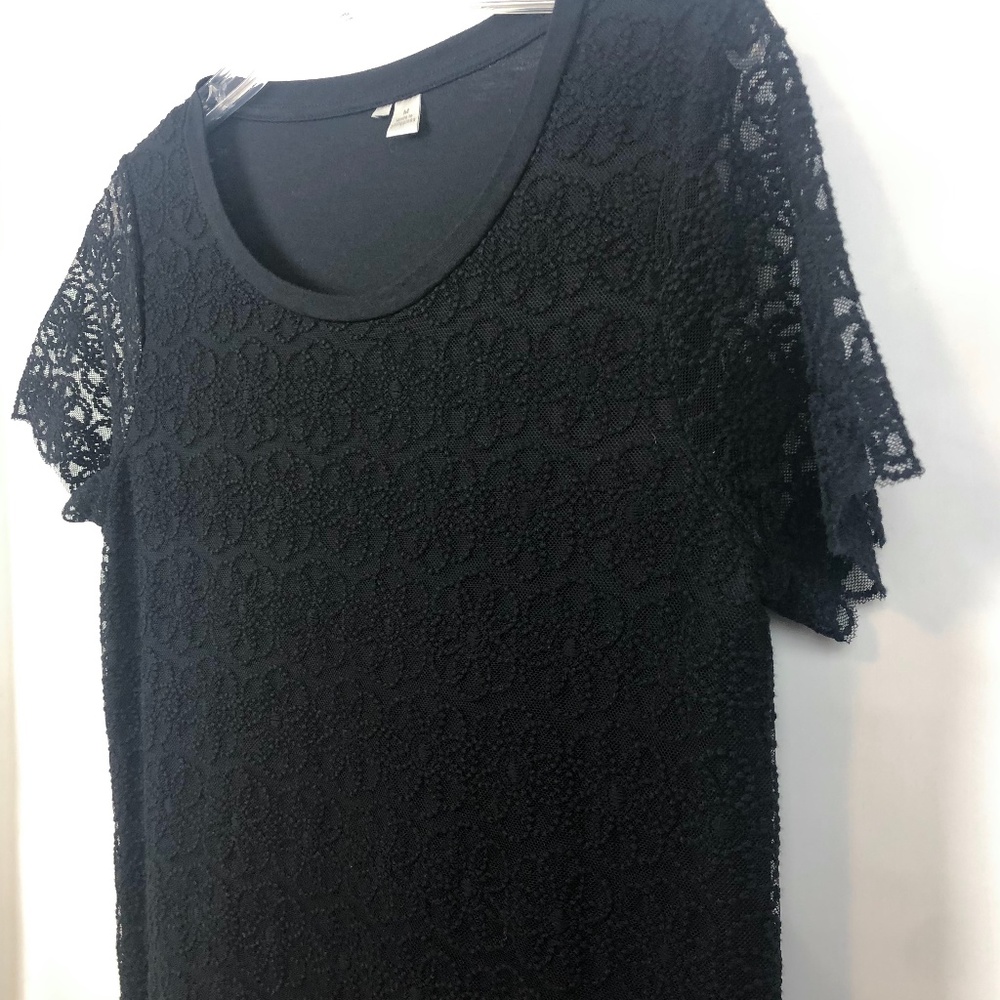 Cotton modal tee w modern daisy lace pattern